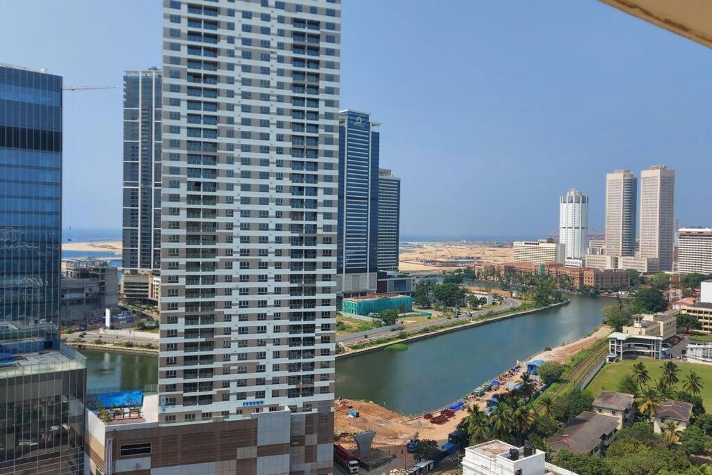 Jays Apartment - Colombo 02 At The Heart Of Convenience Bagian luar foto