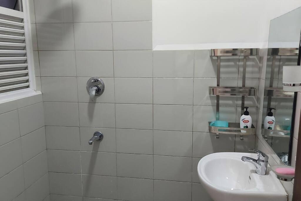 Jays Apartment - Colombo 02 At The Heart Of Convenience Bagian luar foto